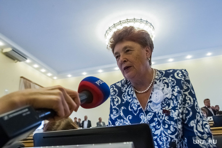 Тамара Казанцева готова помогать мальковским депутатам деньгами