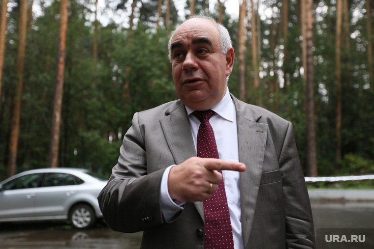 Аркадий Белявский — первая большая отставка свердловского правительства в 2016 году