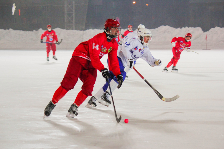 «Уральский трубник» — единственная команда по хоккею с мячом в Свердловской области, которая играет в суперлиге