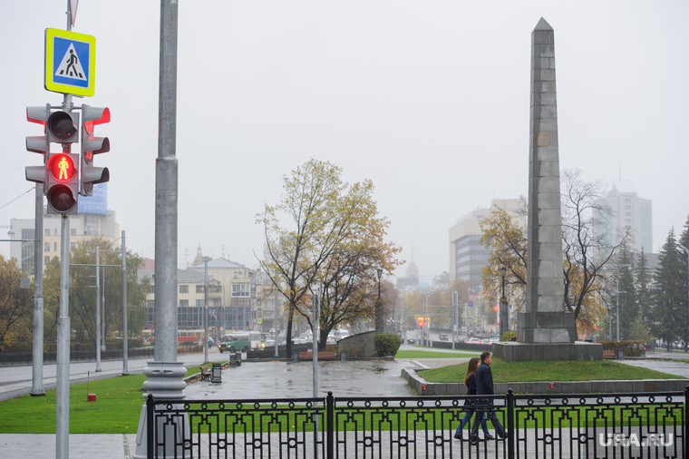 Стоит присмотреться к этому мрачному месту: на площади Коммунаров планируется целый пересадочный узел