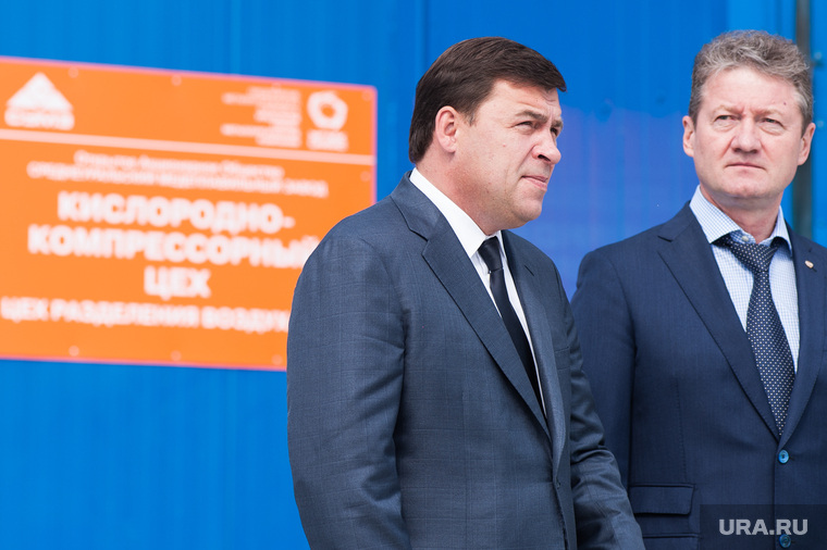 Андрей Козицын (справа) подготовил свои муниципалитеты к губернаторским выборам