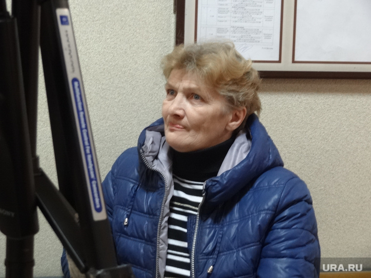 По условиям домашнего ареста Руслану запрещено общаться с матерью. Он надеется, что после ее допроса суд изменит позицию