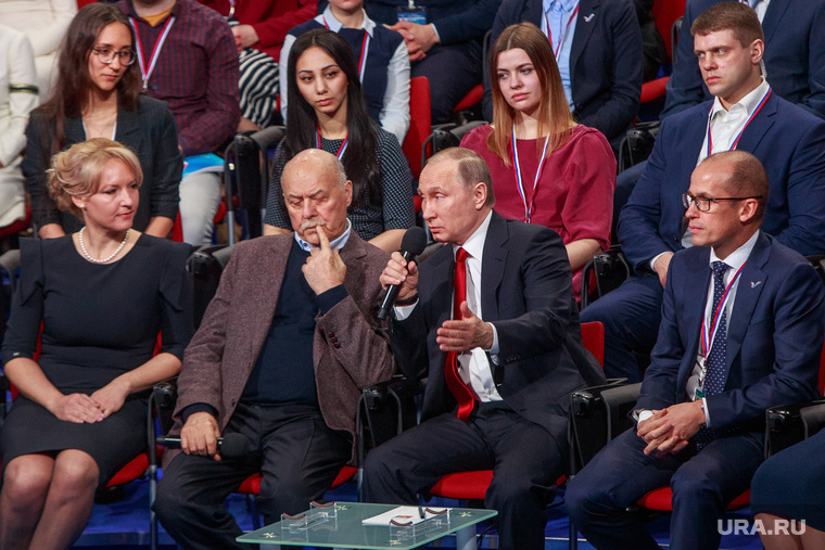 Путин отвечал на вопросы журналистов полтора часа