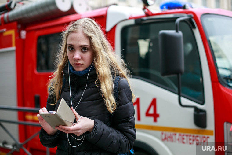 Первая реакция на теракт — шок и желание поддержать близких. Санкт-Петербург, 3 апреля