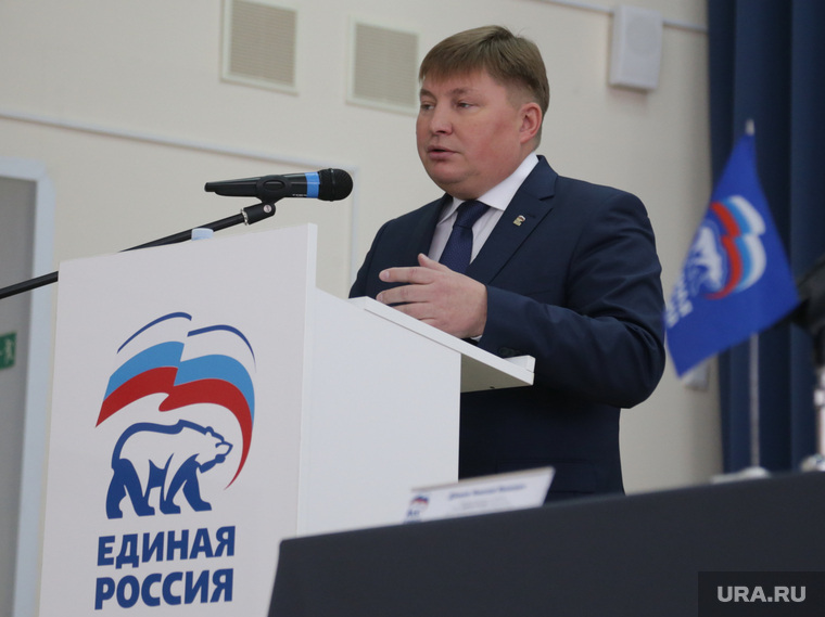 Вячеслав Григорьев позволил партийцам узнать побольше о личности главы региона