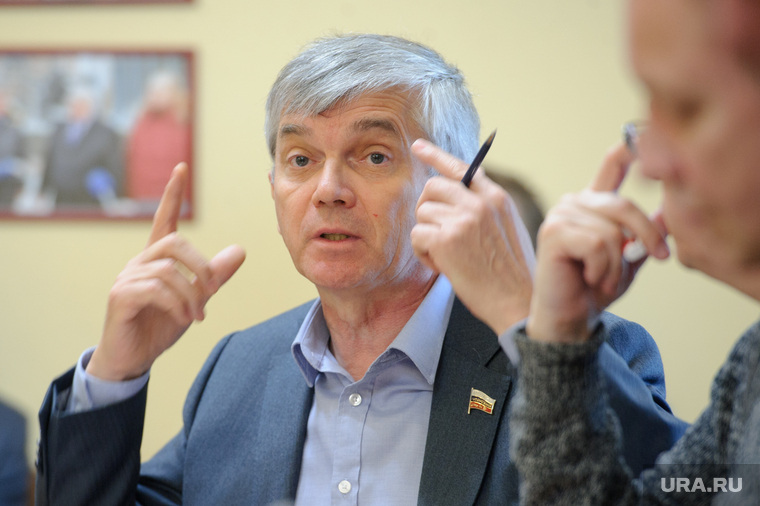 Александр Петров советует коллегам занимать более активную позицию