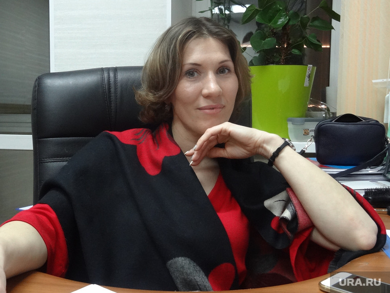 Бизнесвумен, не побоявшуюся пойти против начальника полиции Сысерти, защищает адвокат Полина Тамакулова