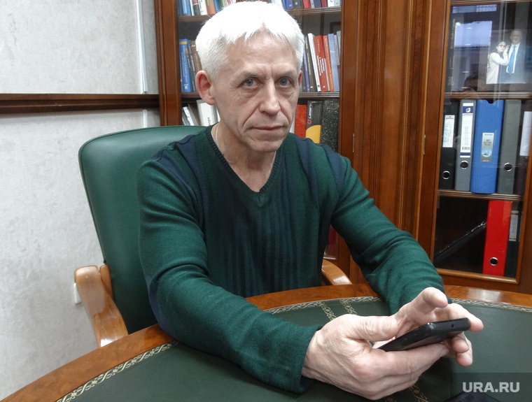 Ветеран МВД, ныне депутат сысертской думы Александр Кочмарев, обнаружил, что его подпись фальсифицировали