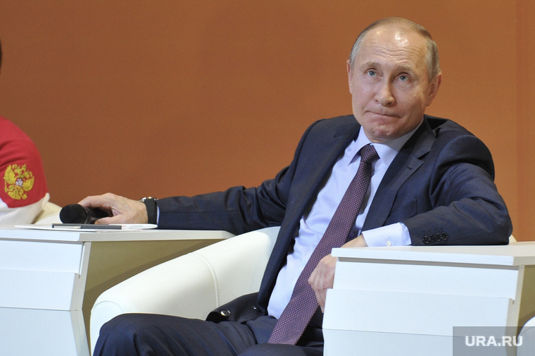 Владимир Путин уверен, что преимущество в новой экономике России будет у людей со знаниями в смежных отраслях