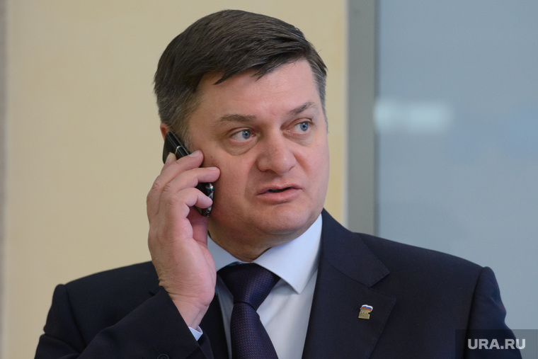 Иван Квитка (на фото) посадил всех депутатов на телефон