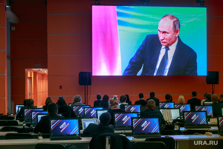 Владимир Путин внимательно выслушал каждого молодого лидера и изобретателя