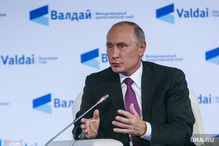 Рейтинг Владимира Путина вырос в среднем на 10%
