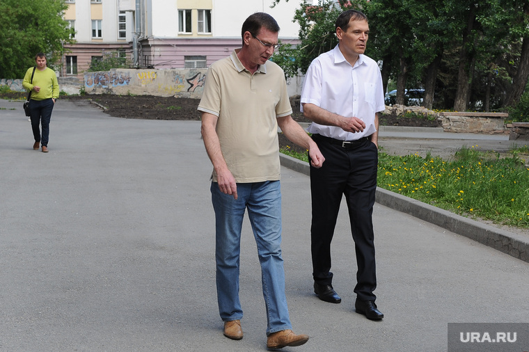 Андрей Барышев (справа) хочет усилиться в Курчатовском районе, где пока у него только свой глава Сергей Антипов