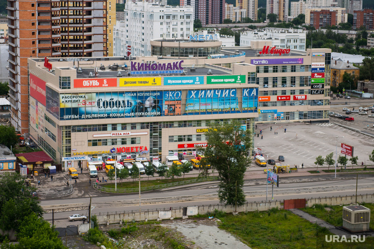 «Мегаполис» — самый крупный торговый центр из тройки, которая оказалась под угрозой закрытия