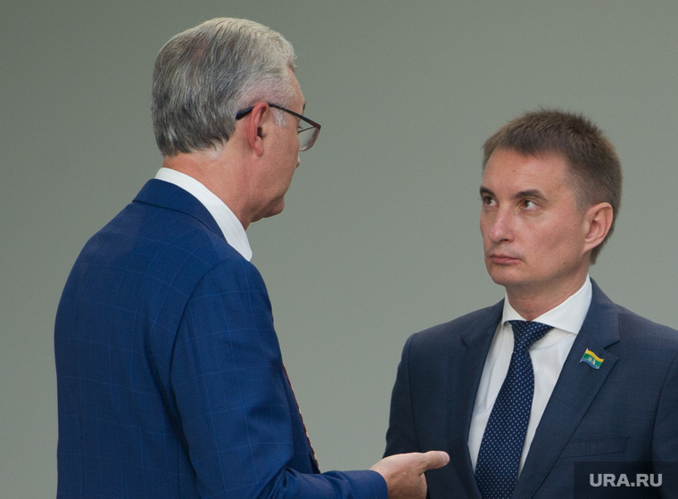Смолин возглавляет рабочую группу по регламентной реформе и уже имел разговор с Тестовым на эту тему