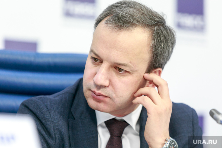 Вице-премьер Аркадий Дворкович пообещал поддержку попавшим под санкции компаниям