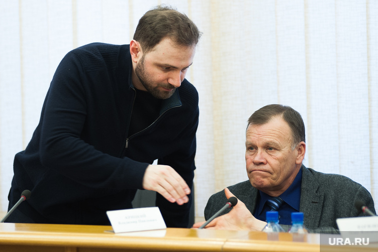 Депутаты гордумы Екатеринбурга могут расколоться на голосовании за поправки в устав и подарить городу мэра Ройзмана с реальными полномочиями