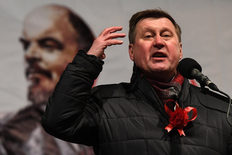 Коммунист Локоть был выбран мэром Новосибирска весной 2014 года. Его полномочия истекают в 2019 году