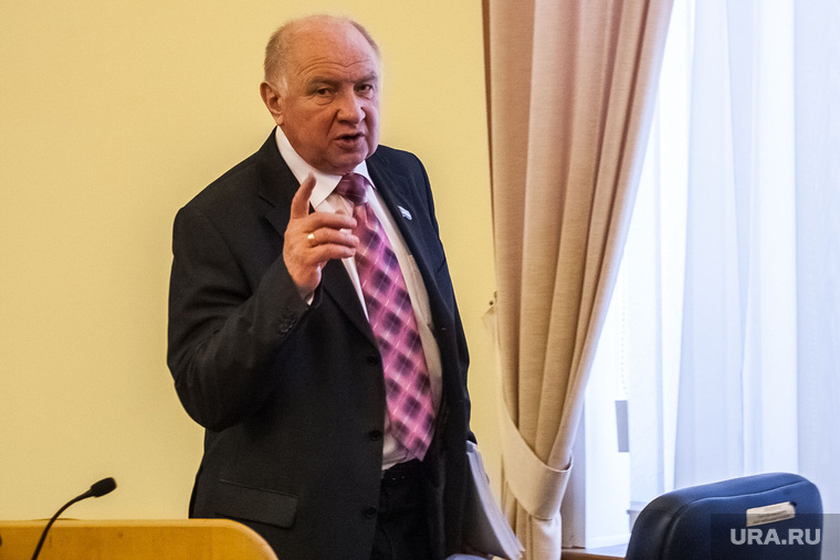 На праймериз 2016 года экс-депутат облдумы Николай Барышников жаловался на запрет встреч с избирателями