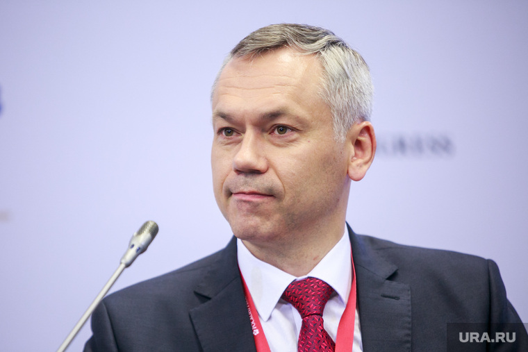 Эксперты указывают на правильную биографию врио губернатора Андрея Травникова