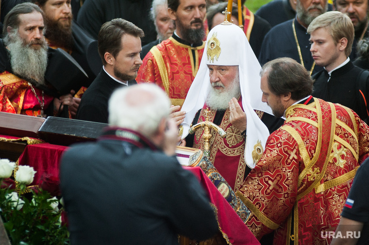 Патриарх Кирилл совершил молебен…