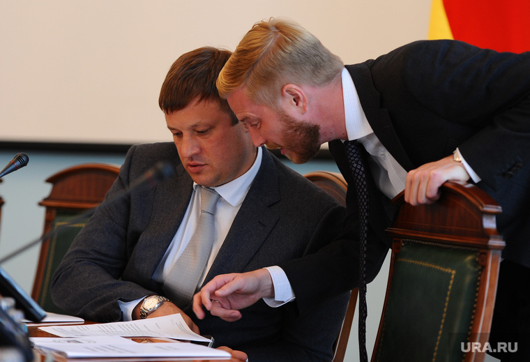 Ситация с арестом Антона Бахаева (справа) напоминает историю с арестом Николая Сандакова (слева)