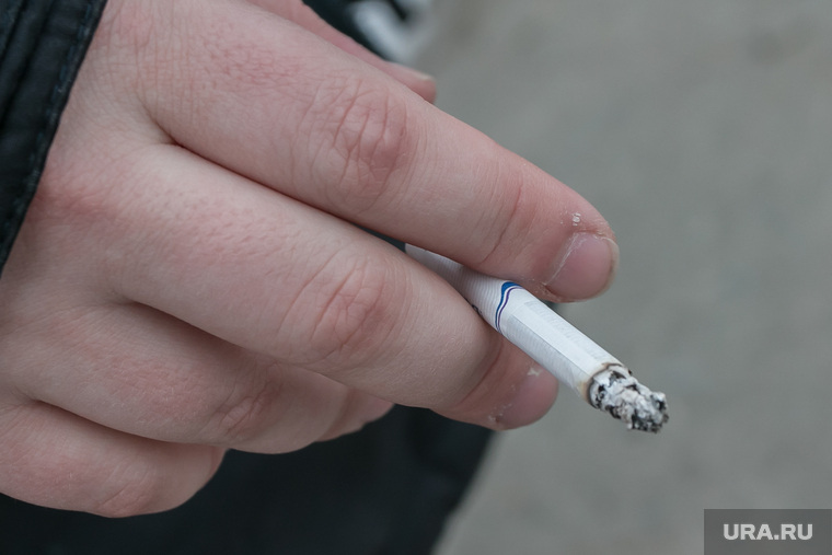 Жизнь курильщиков станет еще сложнее