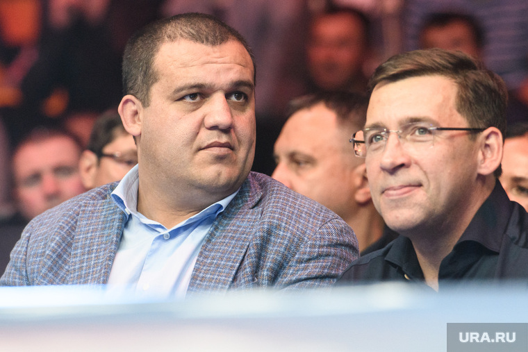 Свердловский губернатор — всегда в первом ряду на поединках, которые устраивает RCC boxing promotions — вне зависимости от статуса бойцов