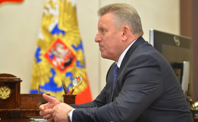 Губернатора Хабаровского края Вячеслава Шпорта ждет второй тур из-за отказа от кампании, говорят эксперты