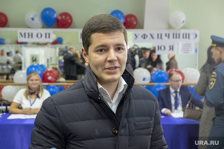 Парламент ЯНАО избрал главой региона 30-летнего Дмитрия Артюхова. Он стал самым молодым губернатором в истории современной России.