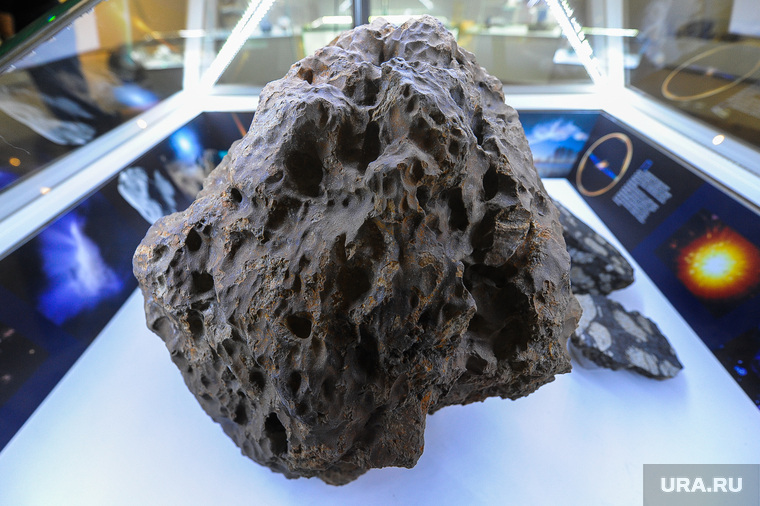 Метеорит диаметром 20 метров упал на Челябинск в 2013 году