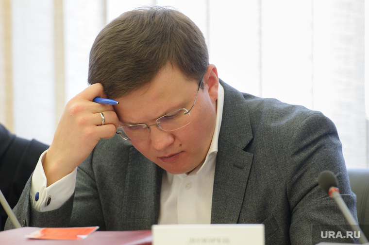 Николай Смирнягин пополняет семейный бюджет Высокинского