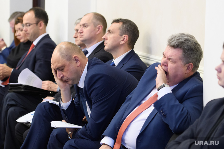 Признак высшего руководителя — умение сидеть с открытыми глазами неподвижно и без желания «выйти»