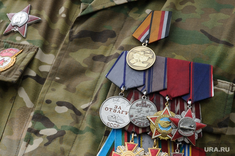 Медаль «Участнику военной операции в Сирии» была учреждена 30 ноября 2015 года