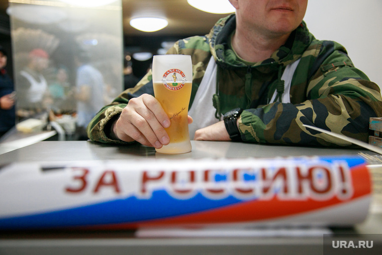 Россияне за границей боятся столкнуться с хамством и пьянством соотечественников