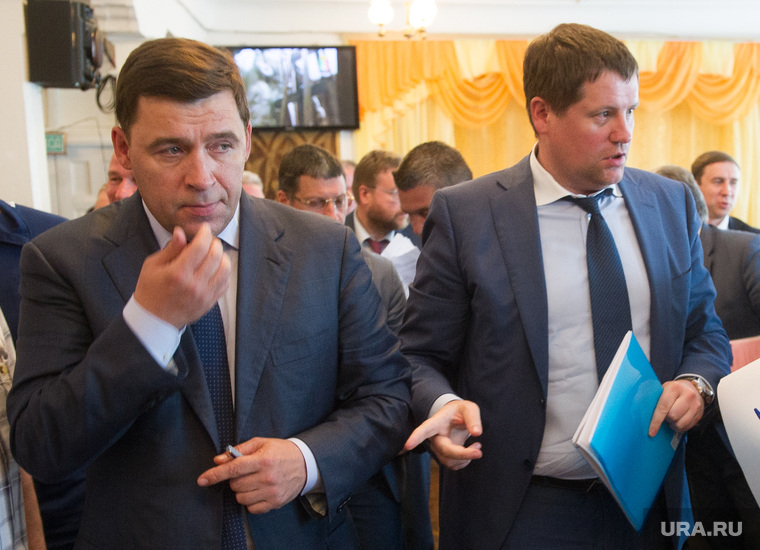 От губернатора Куйвашева у Бидонько серьезный «карт-бланш» — на общение с мэрами и взаимодействие с прессой