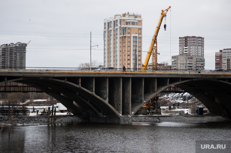 «Водоканал» завысил сметы на реконструкции Макаровского моста