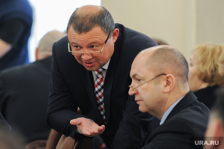 Сергей Чигинцев (слева) ждет повышения до вице-мэра