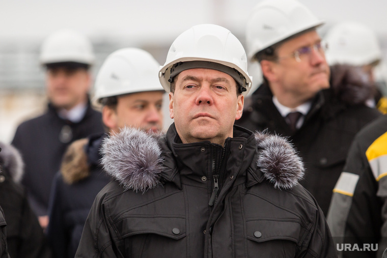 Премьер-министр Дмитрий Медведев не станет ради Орешкина конфликтовать с Володиным
