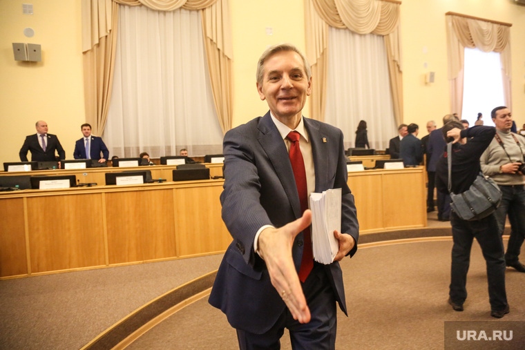 Вице-спикер тюменской облдумы Андрей Артюхов на заседании