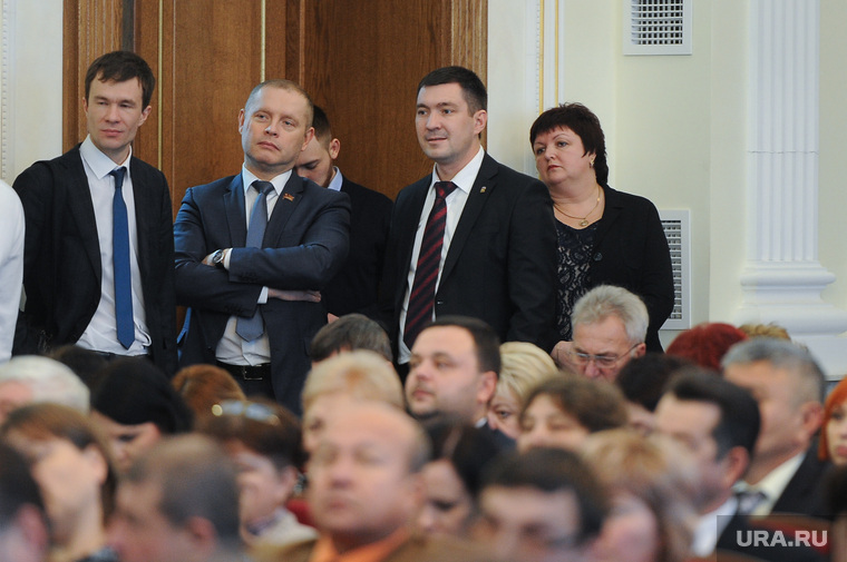 Дениса Моисеева (справа) называют одним из кандидатов в руководители регионального исполкома
