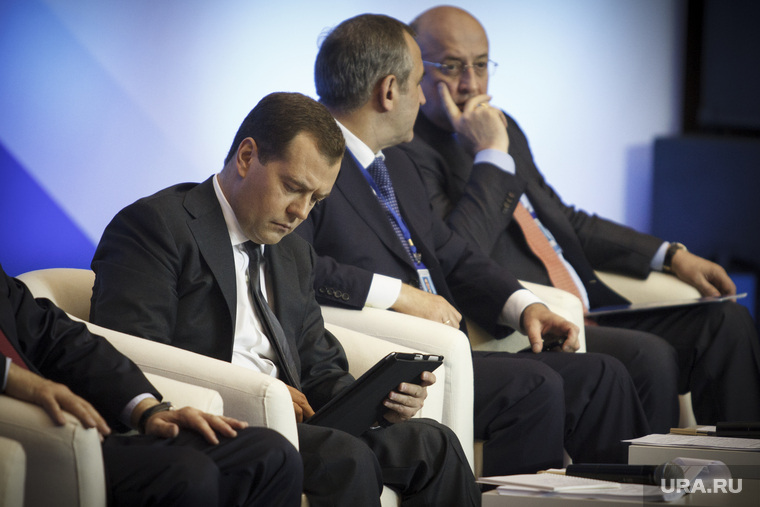 Медведев-блогер — это неудачный кейс, считает Варламов