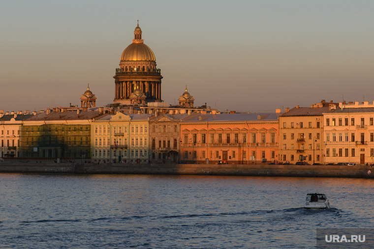 Санкт-Петербург близок Владимирову — в 2005—2007 годах он работал зампрокурора города