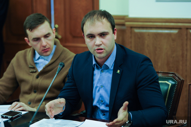 Ярослав Щербаков (справа): «Чтобы что-либо менять в нашей жизни необходимо заниматься политикой