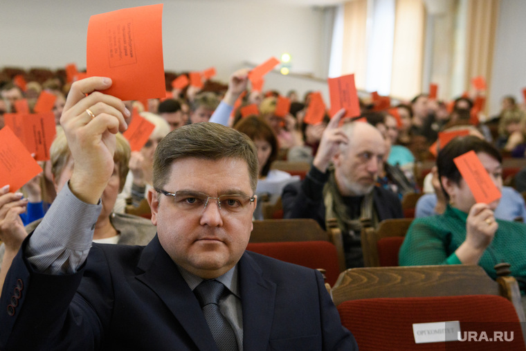 Илья Захаров не видит политического смысла в роспуске гордумы