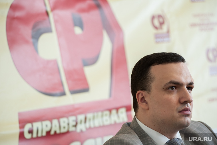 Свердловские справедливороссы взяли паузу в предвыборных переговорах