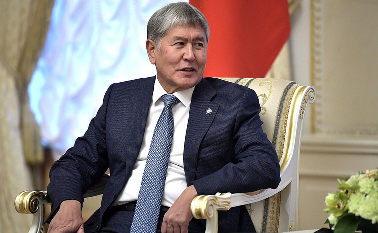 Экс-президент Кыргызстана Алмазбек Атамбаев может сбежать в Россию