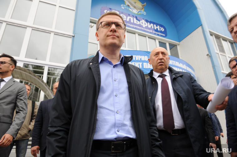 Конец рабочей недели Алексей Текслер проведет на юге области