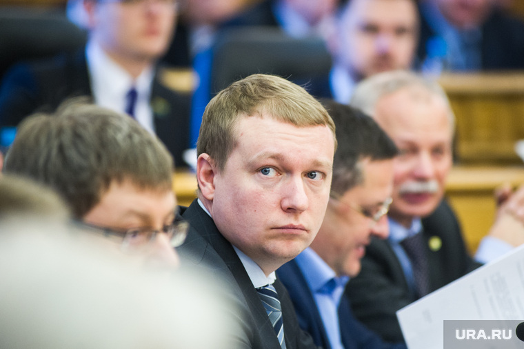 Победа Владимира Смирнова в Орджоникидзевском округе также позволила партии считать свои результаты «удачными»