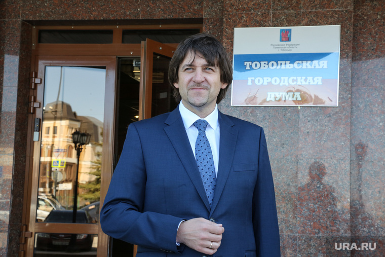 Максим Афанасьев был избран на пост мэра Тобольска в мае. Полтора года он сможет работать спокойно